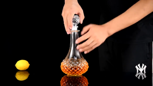 1 PC Large Capacity Luxury Style Transparent Glass Wine Bottle Household Sealed Large Diameter Whiskey Red Wine Storage Bottle