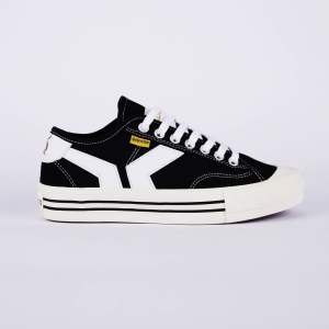 Gratis kaos kaki - sneakers sepatu quiferstep hitam putih kekinian sneakers pria wanita black white terbaru Cod