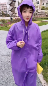 เสื้อกันฝน EVA แบบยาว สีสันสดใส เหมาะสำหรับกิจกรรมกลางแจ้ง กันน้ำได้ดีเยี่ยม พกพาสะดวก
