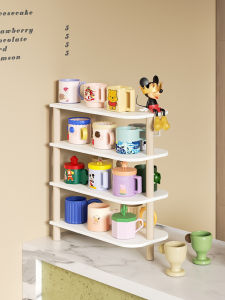 ตู้เสื้อผ้าแบบตั้งโต๊ะทำจากไม้ จัดระเบียบถ้วยกาแฟ ถ้วยชา ถ้วยน้ำสำหรับโต๊ะทำงาน วัสดุไม้ ชั้นวางของในครัวเรือน