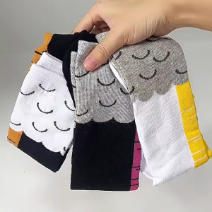 Tất Vớ Hình Chân Gà Hot Trend Hài Hước Cuốn Hút RQN2701 - requane