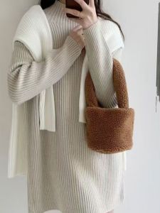 เสื้อสเวตเตอร์คอตั้งครึ่งตัวสำหรับผู้หญิง ฤดูใบไม้ร่วง/ฤดูหนาว เสื้อสเวตเตอร์ถักแบบหนา หลวมๆ ปกโปโล ทรงยาวคลุมสะโพก เสื้อผ้าทำงานสไตล์เกาหลี