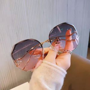 Fashion Large-frame Sun-protective Sunglasses For Women High-end Style Uv Protection Bezel-less Sunglasses1211