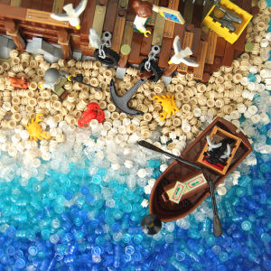 Transparent Ocean Particle Sea Water Beach Scenery Titanic Building Blocks Toy Compatible with Lego for Children above 6 Years