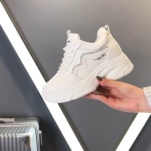 【COD】Womens Sneakers Chunky Shoes for Women Invisible Height‑Increase Platform Sneakers Breathable Mesh White Running Shoes for Women Korean Style Casual Sport Shoes
