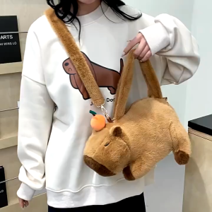 Túi Đeo Chéo Hình Capybara Lông Mềm Siêu Dễ Thương – Ba Lô Mini 2 Kiểu Đeo Đáng Yêu Hot Trend
