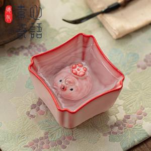 Creative Ceramic Pig Pet Tea Bowl with Bubble Spitting Fish for Decoration Handmade Glazed Surface Daily Use Pet Fish Included
