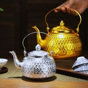 ชุดของขวัญ ยี่ห้อ จรเข้ อลูมิเนียมลาย ถ้วยชาพร้อม ชุดชา ชูมี ชูเป็น หมอนไหมที่กำลังเลือก ชูมี ราคาที่โชคดี เพื่อจัดการกับความต้องการของคุณ!