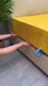 2pcs Alat Bantu Pengangkat Lift /Alat Bantu Pasang Sprei Portable/Alat Pengangkat Matras Kasur Manual /Alat Bantu Sprei Pengangkat Kasur