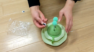 V-0011 Bee Tumbler Interactive Cat Toys