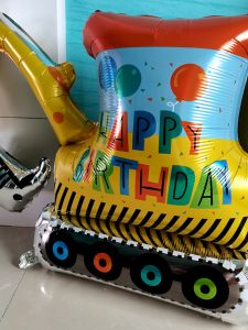 Cartoon Engineering Vehicle Theme Balloon Excavator Shape Birthday Joyful Decorations Childrens First Anniversary Party Scene