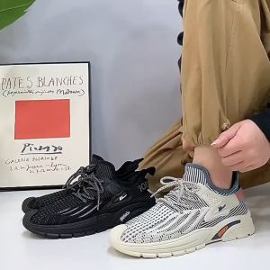 Sepatu Sneakers Casual Pria Import -- SF46