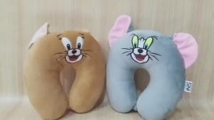 Bantal Leher Kancing Tom & Jerry  Bantal Leher Tom & Jerry
