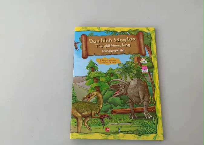 Sách dán hình sáng tạo - Thế giới khủng long cho bé từ 4 tuổi trở lên ...