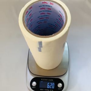 Băng keo giấy màu trắng rộng 3cm dài 25 mét mỗi cuộn lõi giấy 3mm - 1 cây có 9 cuộn - Tân An An