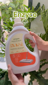 Nước lau sàn enzyco nước lau sàn hữu cơ sinh học lên men enzyme từ dứa bồ hòn cam chanh xả đuổi muỗi lau sàn cho bé - 2L