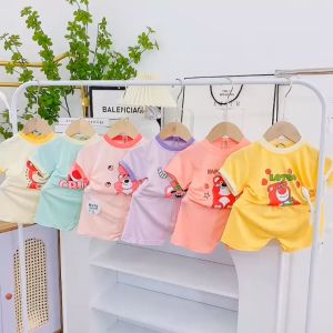 Bộ Đùi Tay ngắn Thun Lạnh Gấu dâu dễ thương Cho Bé Từ 7-17Kg