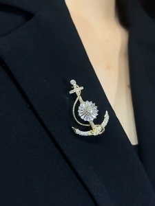 Ganten🍎Bros Jangkar Modis Kreatif Bros Ceruk Wanita Mewah Pin Setelan Mewah COD