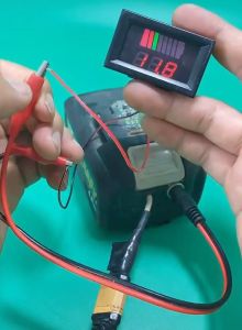 [Ready Stock!] Volt Meter Motor Indikator Voltmeter Digital Aki Motor Display LED 3 in 1 Anti Air - 100% Baru, Stok Siap, Pengiriman Cepat