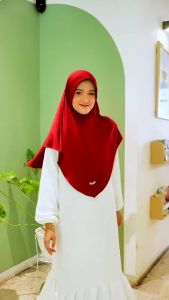 Kerudung Instan Penguin Hijab Sporty Jersey Latifa Terbaru Size L Premium Hijab Geblus Olahraga Daily