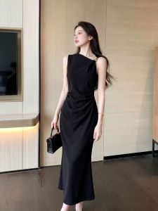 QFN | New Elegant Minimalist Slim Black Sleeveless Long Dress