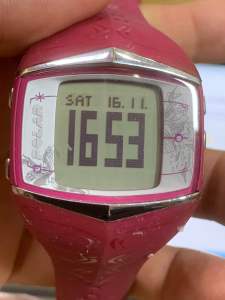 Đồng hồ nam nữ điện tử POLAR  size 40mm có đo nhịp tim theo dõi sức khoẻ lưu dữ liệu cá nhân ngày sinh cân nặng chiều cao dây plastic khóa zin chuẩn hãng đáy xoáy chống nước