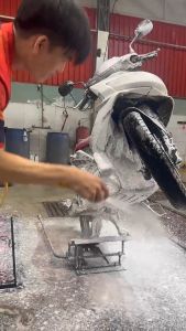 Bàn nâng rửa xe máy di động STLIFT - Ben nâng rửa xe không cần lắp đặt