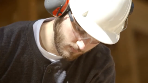 3M G3001 Hard Hat Safety Helmet Uvicator Ratchet Plastic Sweatband with Chin Strap (Non Ventilated) (PSB Approved)