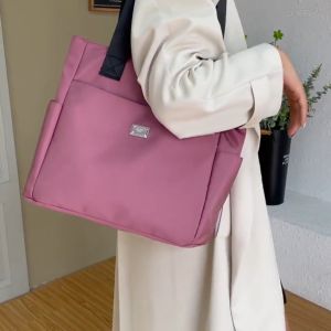 [New] กระเป๋าถือ กระเป๋าใส่ ตุ๊กตา หลายช่อง ความจุใหญ่ สไตล์สบาย ทันสมัย สะดวกสบาย ง่ายต่อการพกพา ดูดี สำหรับวันหยุดพักผ่อน