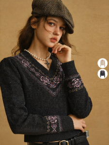 BANANA CICI | Vintage Rose Fair Isle Knit Sweater V-Neck Wool