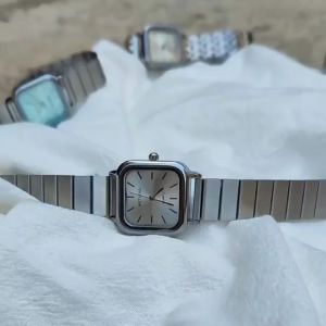 【In Stock 】Ins Style Ladies Watch Fashionable And Versatile Design Watch Korean Version Simple Temperament Student Steel Belt Quartz Watch Jam Tangan Wanita 女士手表