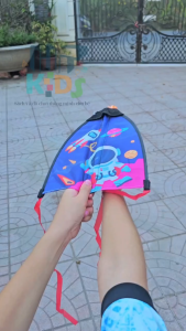 Đồ chơi phóng diều phóng diều không cần gió nhiều hình đáng yêu cho bé trai bé gái vận động