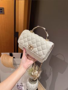 กระเป๋าสะพายข้างหนังแท้ FMKDA กระเป๋าสะพายข้างทรงสี่เหลี่ยมเล็กสำหรับผู้หญิง สายโซ่แบบสะพายข้าง กระเป๋าสะพายข้างแบบสะพายข้างแบบลำลอง