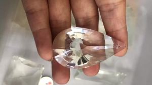 1pc 76mm Pha Lê Trong Suốt Bò Sừng Mặt Dây Chuyền Kính Lăng Kính Sun Catcher Đèn Chùm Phong Thủy Trang Trí Cho Màn Cưới Trang Trí Nhà Cửa