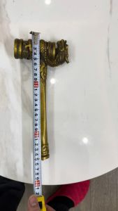 Búa rồng bằng đồng phong thủy dài 25cm rộng 11.5 dày 4cm nặng khoảng 0.7kg