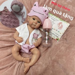 Búp Bê Reborn Silicon Bettie 13 Inch Dành Cho Bé Gái Miệng Mở Da Được Vẽ Thủ Công Không Thấm Nước Đồ Chơi Sưu Tầm Kèm 2 Bộ Quần Áo