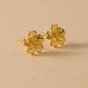 Chow Sang Sang 周生生 Cultural Blessings Blossom 999.9 Floral Pure Gold Earrings 95307E