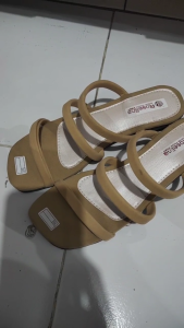 Sandal flat hak heels tahu rendah 3cm tali 3 teplek hak chunky pesta kondangan kasual fashion cewe remaja dewasa anti slip terbaru
