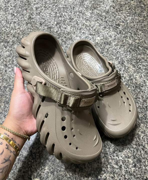 Lazada hot sale crocs sandals