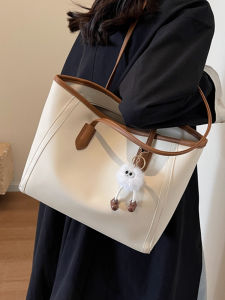 Trendy Large Capacity Womens Shoulder Bag Commuter Tote Bag Underarm Single Shoulder Bag for Work And Leisure Activities