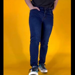 Skinny Maong Pants: A Guide to Men's Stretchable Jeans & Denim Trouser