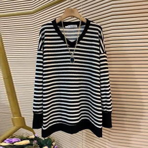 Áo Thun Nữ Tay Dài Cổ Chữ V Thiết Kế Sọc Màu Khối Thời Trang Thu Đông Cỡ Lớn Thoải Mái Thoáng Khí Chất Lượng Cao Cấp