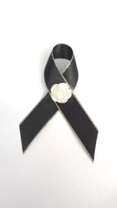 เข็มกลัดไว้อาลัย แบบผ้า ริบบิ้นดำไว้อาลัย ริบบิ้นดำไว้ทุกข์ โบว์ดำไว้อาลัย โบว์ดำไว้ทุกข์ เข็มกลัดไว้ทุกข์ ริบบิ้นไว้ทุกข์