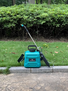 Portable electric sprayer 5L/8L automatic pesticide sprayer with adjustable water outlet and spray nozzle