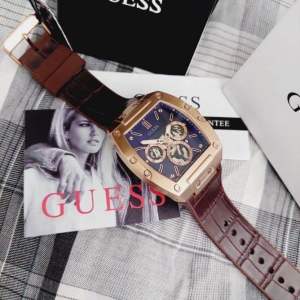 JAM TANGAN PRIA GUESS PHOENIX GW0202G1 / GW0202G2 / GW0202G3 / GW0202G4 CHRONO DAY DATE RUBBER STRAP ORIGINAL