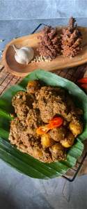 LAUK RENDANG DAGING SAPI KHAS PADANG