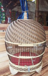 Kandang Rotan Perkutut Minion tebok bisa di lepas + bonus cepuk