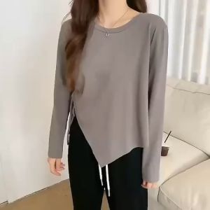 [ส่งของที่กรุงเทพ]เสื้อยึดมีสีให้เลือก เสื้อแขนยาวพร้อมส่งราคาถูก เสื้อยืดแขน ยาวแฟชั่น เสื้อแขนยาวขายส่ง เสื้อผ้าแฟชั่นสุดฮิดฮิต Clothing Lady Women ผู้หญิง Tshirt เสื้อ  กั้ก เสื้อกันหนาว  มีฮู้ด  กันหนาว [227]