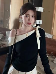 Loowmane | BOWTIE-OFF-SHOULDER FRENCH-SPICY STYLE KNITTED TOP
