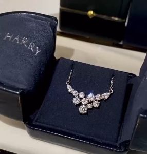 FEATHER HONGKONG - ( FREE KALUNG ) - Kalung Liontin Couple Wanita Necklace Couple Wedding Couple Pasangan Cowok Pria Wanita Berkualitas High Quality Grade VVS1 5A Import GRA Original Store Berlapis Platinum Anti Karat Luntur Berubah Garansi 1 Tahun N02